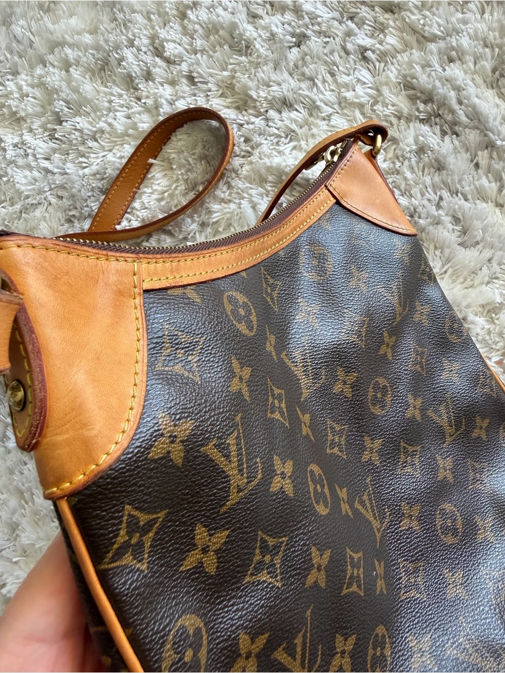 Louis Vuitton Monogram Crossbody in Brown & Tan Leather Trim - Picture 11 of 16